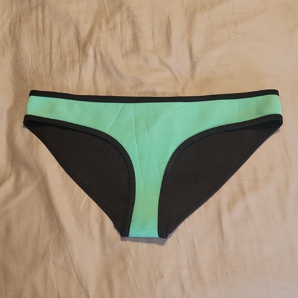 Triangl Swimwear Green and Black Bikini Brief